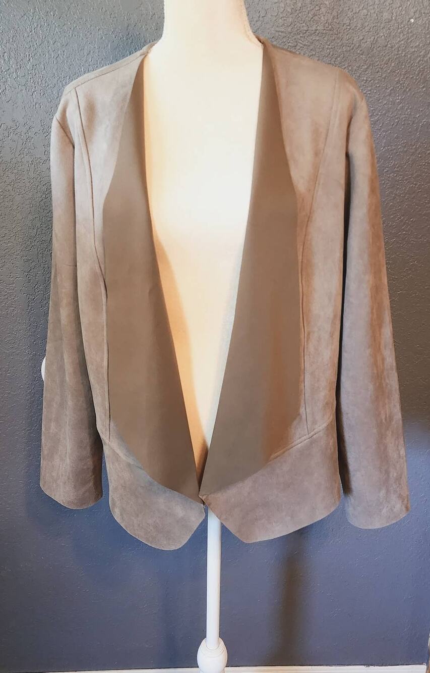 Chico's Women's Velvet feel Tan Shacket Career Blazer Size 3